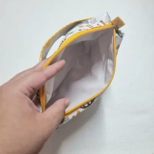Necessaire Porta Fraldas e Lenço Umedecido - Safari ou Selva