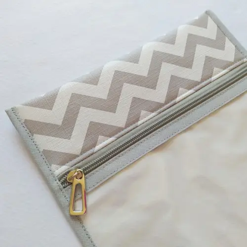 Porta Kit de Higiene - Chevron Cinza