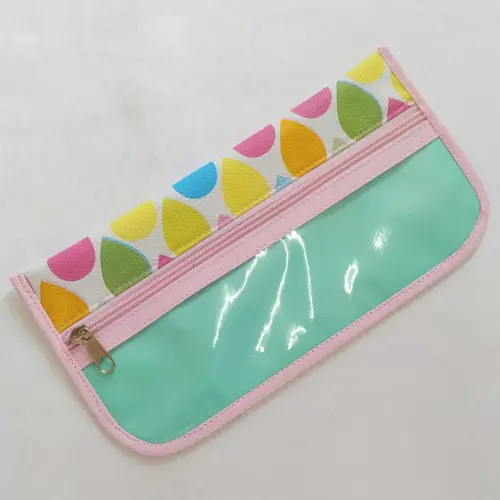 Porta Kit de Higiene - Gotas Coloridas