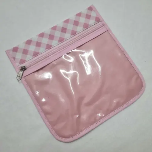 Porta Kit de Higiene - Xadrez Rosa