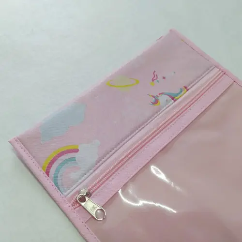Porta Kit de Higiene - Unicórnio Arco-íris
