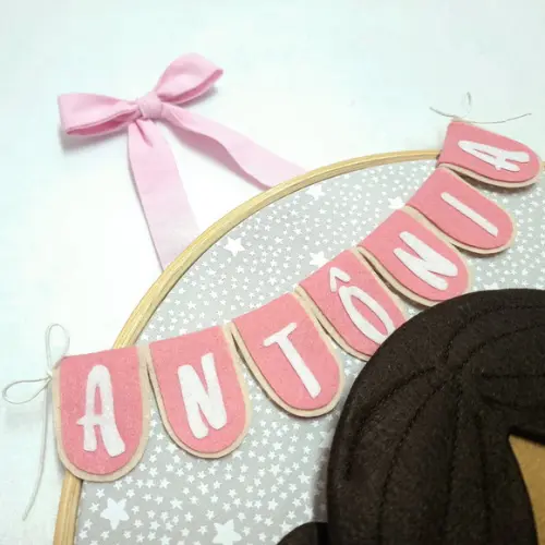Quadro Bastidor Maternidade Menininha Princesa Antonia
