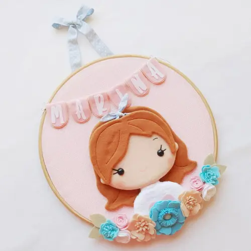 Quadro Bastidor Porta de Maternidade Menininha - Marina