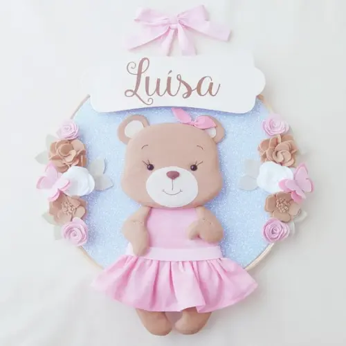 Quadro Bastidor Porta Maternidade Ursinha e Flores - Luísa