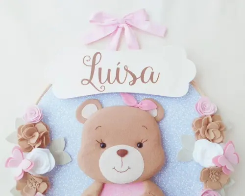 Quadro Bastidor Porta Maternidade Ursinha e Flores - Luísa