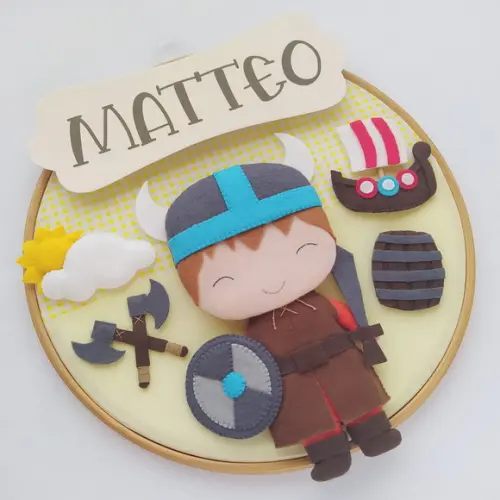 Quadro Porta de Maternidade de Feltro Viking Matteo