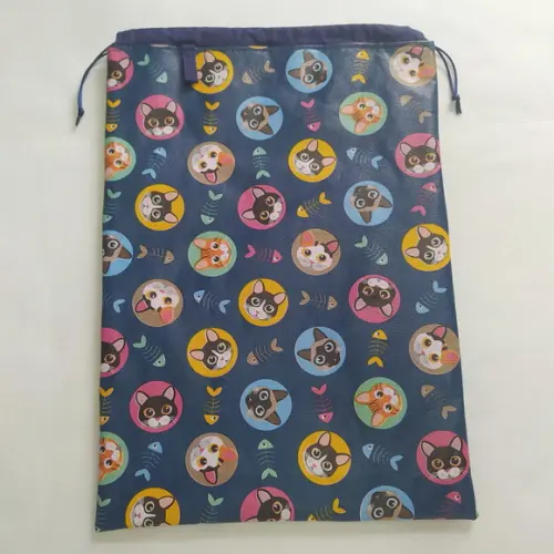 Saco Impermeável para Roupas 28x40 - Gatinhos