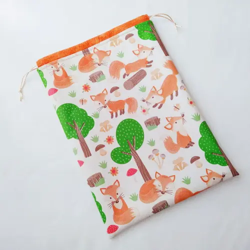 Saco Impermeável para Roupas 28x40 - Raposinhas
