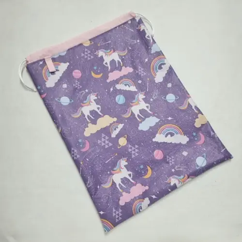 Saco Impermeável para Roupas 28x40 - Unicórnio Roxo
