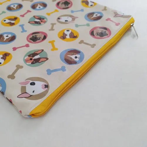Saco Impermeável para Roupas 28x40 com Zíper - Cachorrinhos