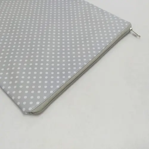 Saco Impermeável para Roupas 28x40 com Zíper - Cinza Poá