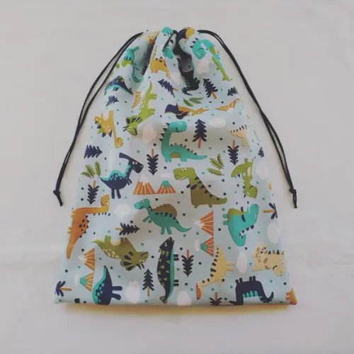 Saco Impermeável para Roupas e Toalha 32x44 - Dinossauros
