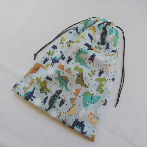 Saco Impermeável para Roupas e Toalha 32x44 - Dinossauros