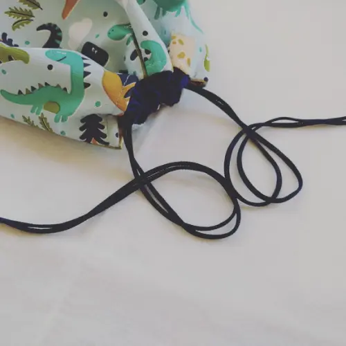 Saco Impermeável para Roupas e Toalha 32x44 - Dinossauros