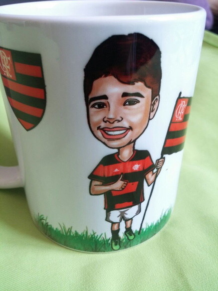 Caneca personalizada com caricatura