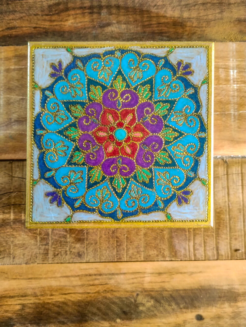 Caixa de Joias Artesanal flocada, pirogravada e pintada a mão