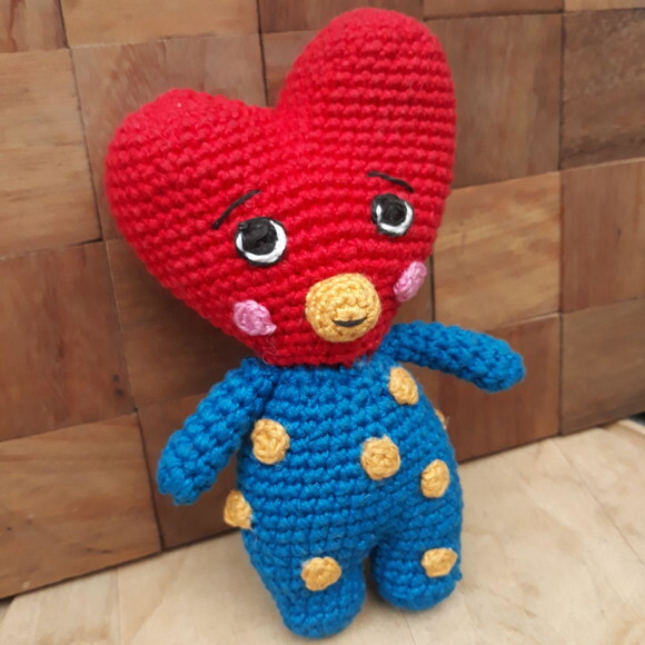 Amigurumi - Boneco Tata Taehyung Bts Bt21