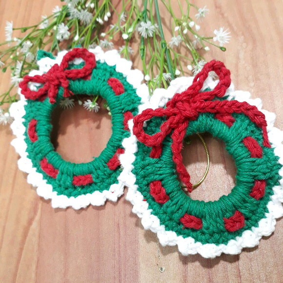 Kit Mini Enfeite Guirlanda de Natal de Crochê - Modelo 1