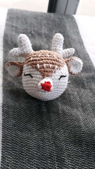 Pingente Enfeite Natalino Bolinha de Natal Rena Uli