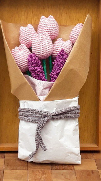 Buquê Tulipas e Lavanda de Crochê