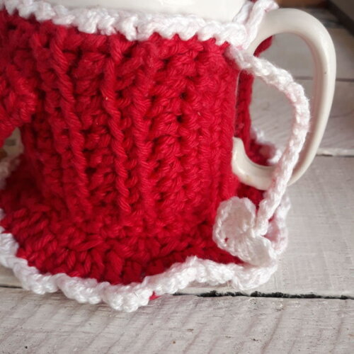Capa Mamãe Noel - Protetor de Caneca em Crochê - Cozy Mug