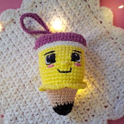 Chaveiro Amigurumi Lápis Lembrancinha Perfeita para Professo