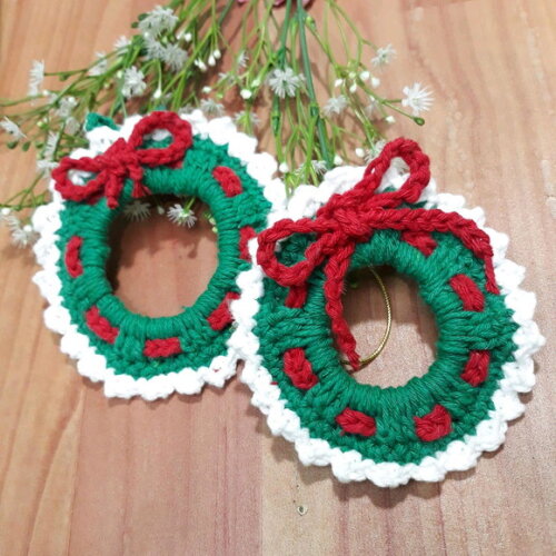 Kit Mini Enfeite Guirlanda de Natal de Crochê - Modelo 1