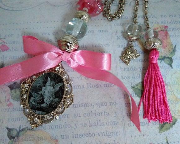 Medalhão Anjo da Guarda Rosa Escuro