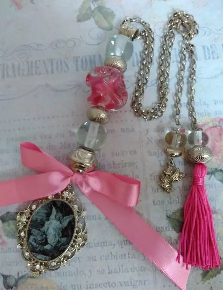 Medalhão Anjo da Guarda Rosa Escuro