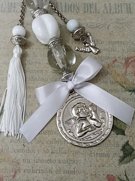 Medalhão de Berço Anjo da Guarda Pensador com Oração