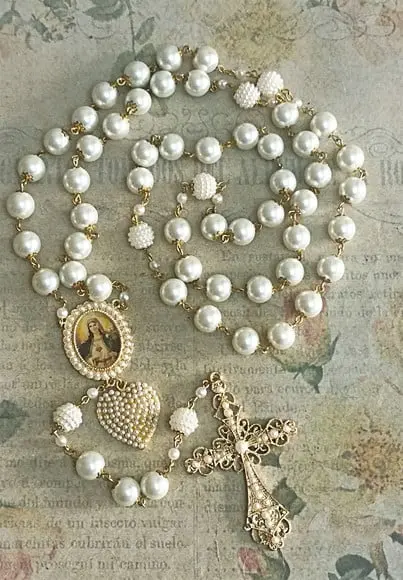 Terço de Noiva Perola Creme com Imagem de Santo Personalizada