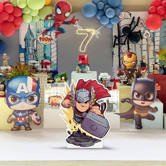 Display de Chão em mdf Aniversário Thor 80cm
