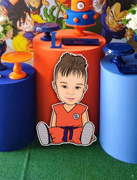 Display Totem Caricatura Aniversário Goku Dragon Ball