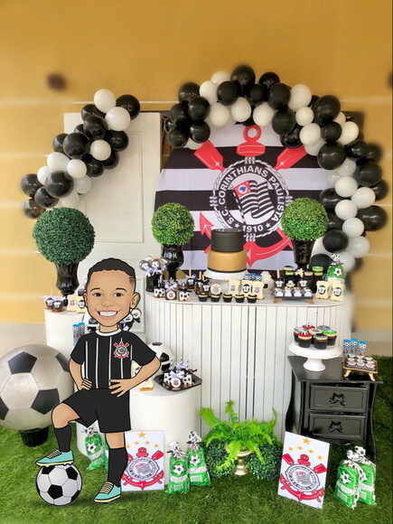 Display Totem de Chão Caricatura Aniversário Futebol