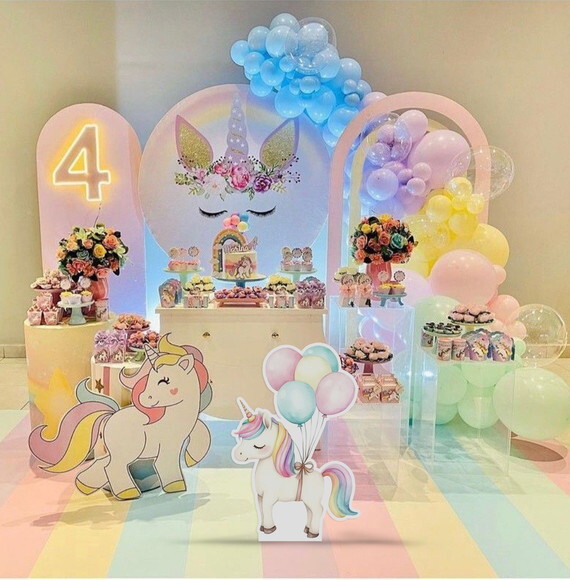 Display Totem de Chão em mdf Aniversário Unicórnio 80cm