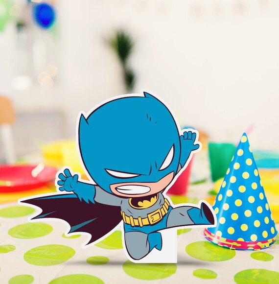 Display Totem de Mesa em Papel Batman 20cm