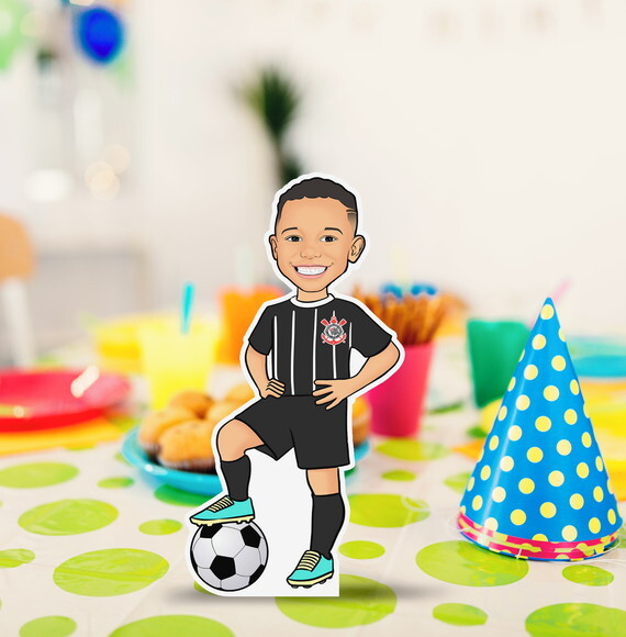 Display Totem de Mesa mdf Caricatura Aniversário Futebol