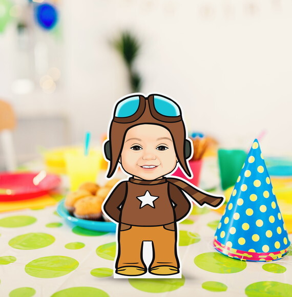 Display Totem de Mesa mdf Caricatura Aviador Piloto 20cm