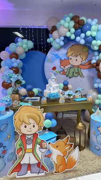 Dois Displays Totens Aniversário Pequeno Príncipe e Raposa
