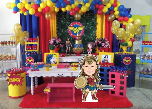Display de Chão Caricatura Aniversário Mulher Maravilha