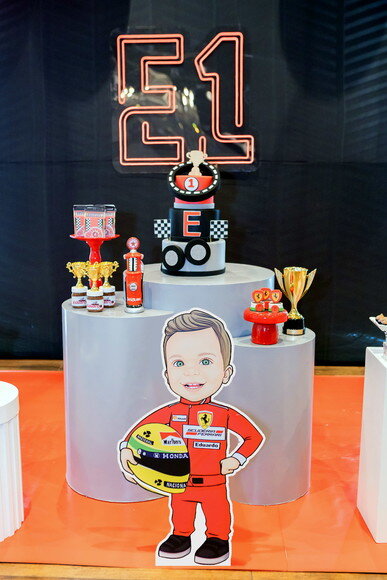 Display Totem Caricatura Piloto Fórmula 1
