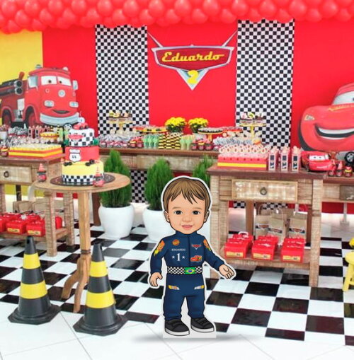Display Totem de Chão Caricatura Aniversário Piloto Carros