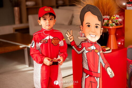 Display Totem de Chão Caricatura Aniversário Piloto Carros