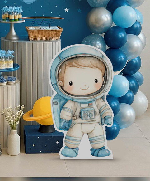 Display Totem de Chão em mdf Aniversário Astronauta 80cm