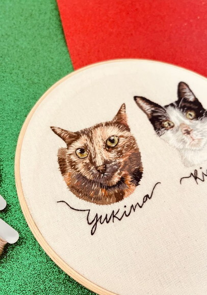 Quadro bordado 2 Pets Personalizado - 20 cm
