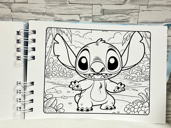 Stitch - Livro de Colorir - Capa Dura