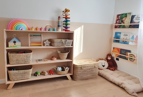 Estante Montessori 04 Níveis com Pés