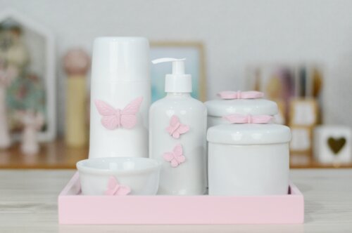 Kit Higiene Cuidados Bebê Porcelana Tema Borboletas Jardim Quart
