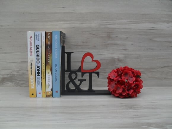 Aparador de Livros Iniciais