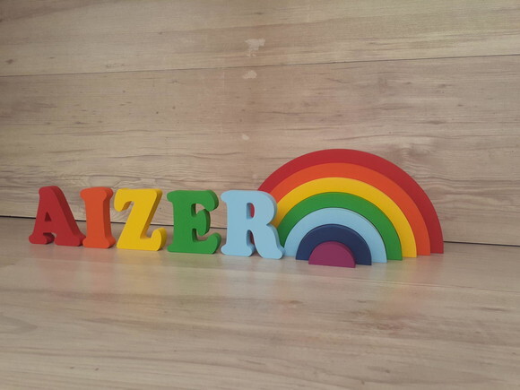 Arco Íris + Nome 5 letras - peças de mesa em mdf